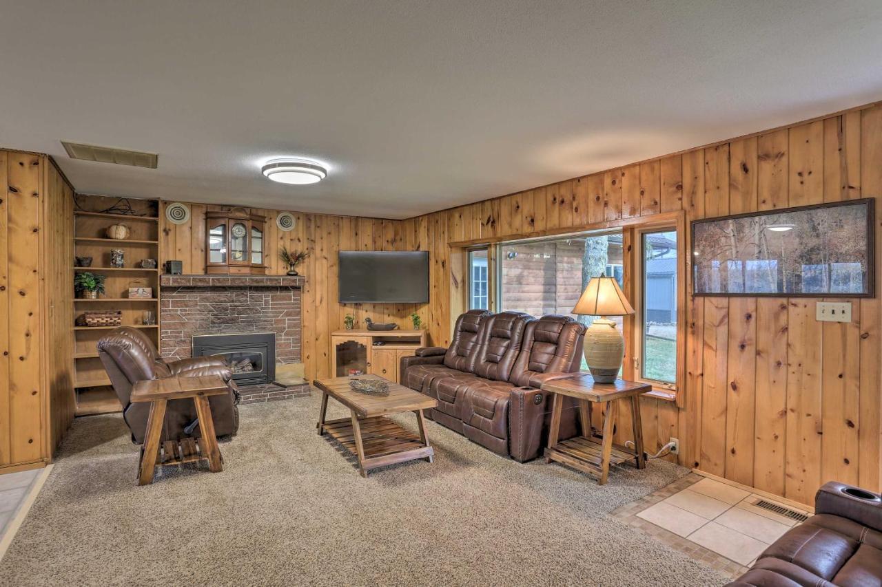 Rustic On 12-acre Trout Farm