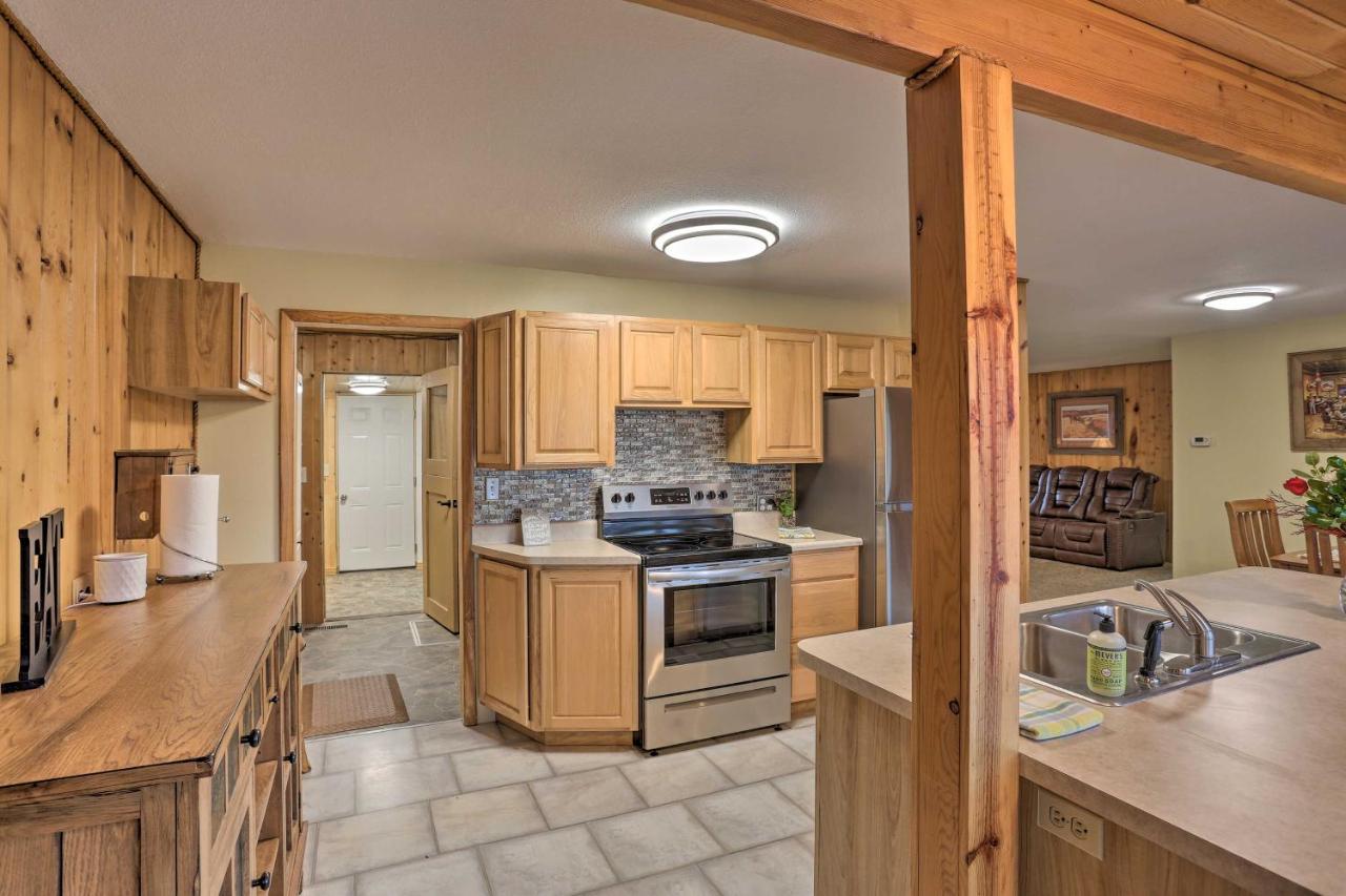 Rustic On 12-acre Trout Farm * Spearfish