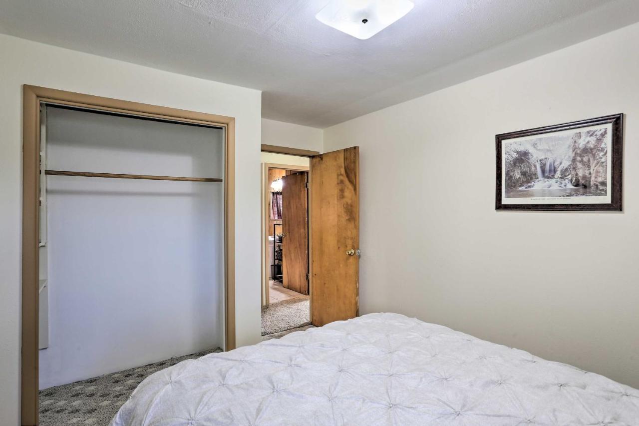 Holiday home Rustic On 12-acre Trout Farm *